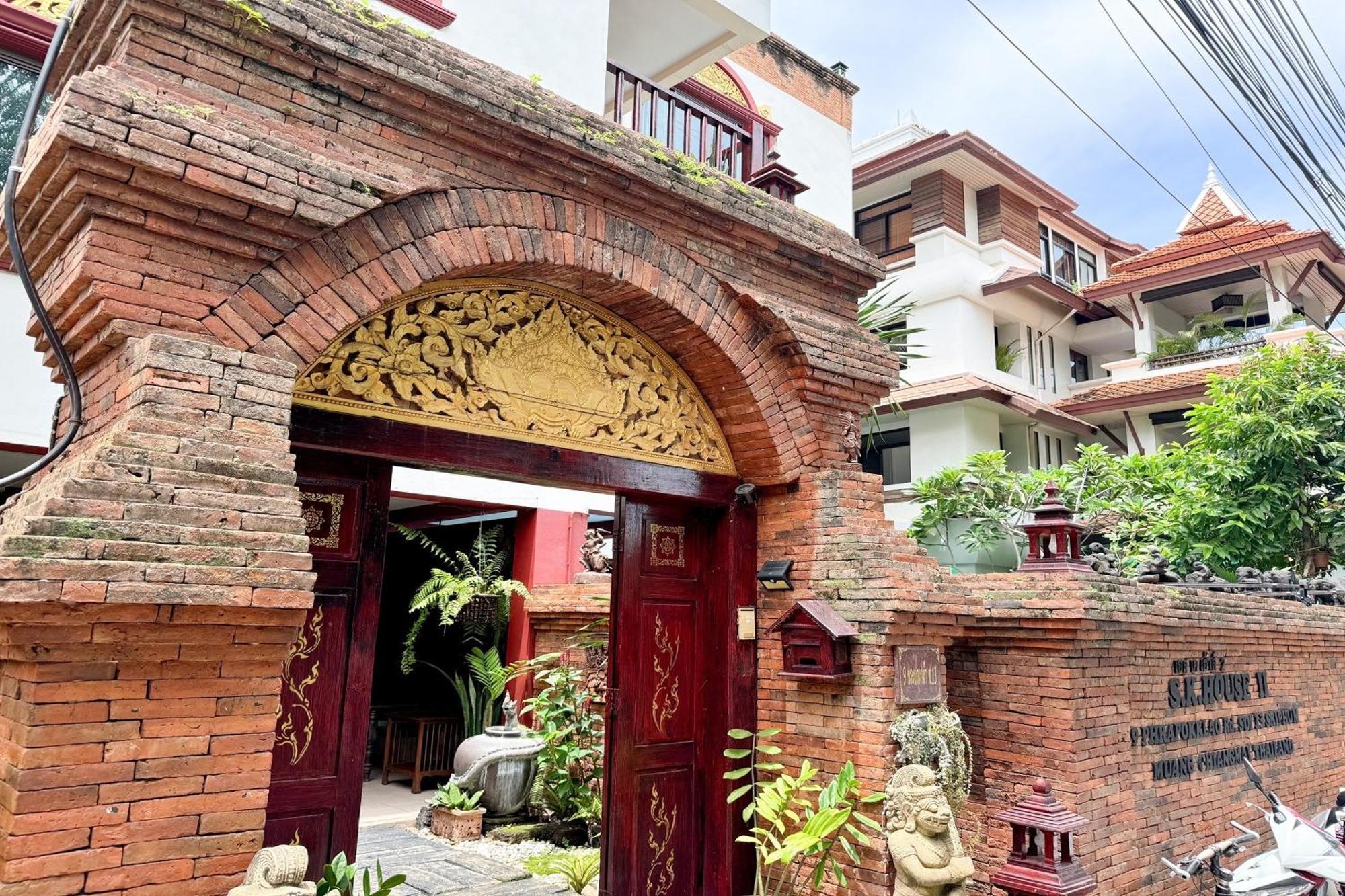 Sk House 2 Hotel Chiang Mai Buitenkant foto