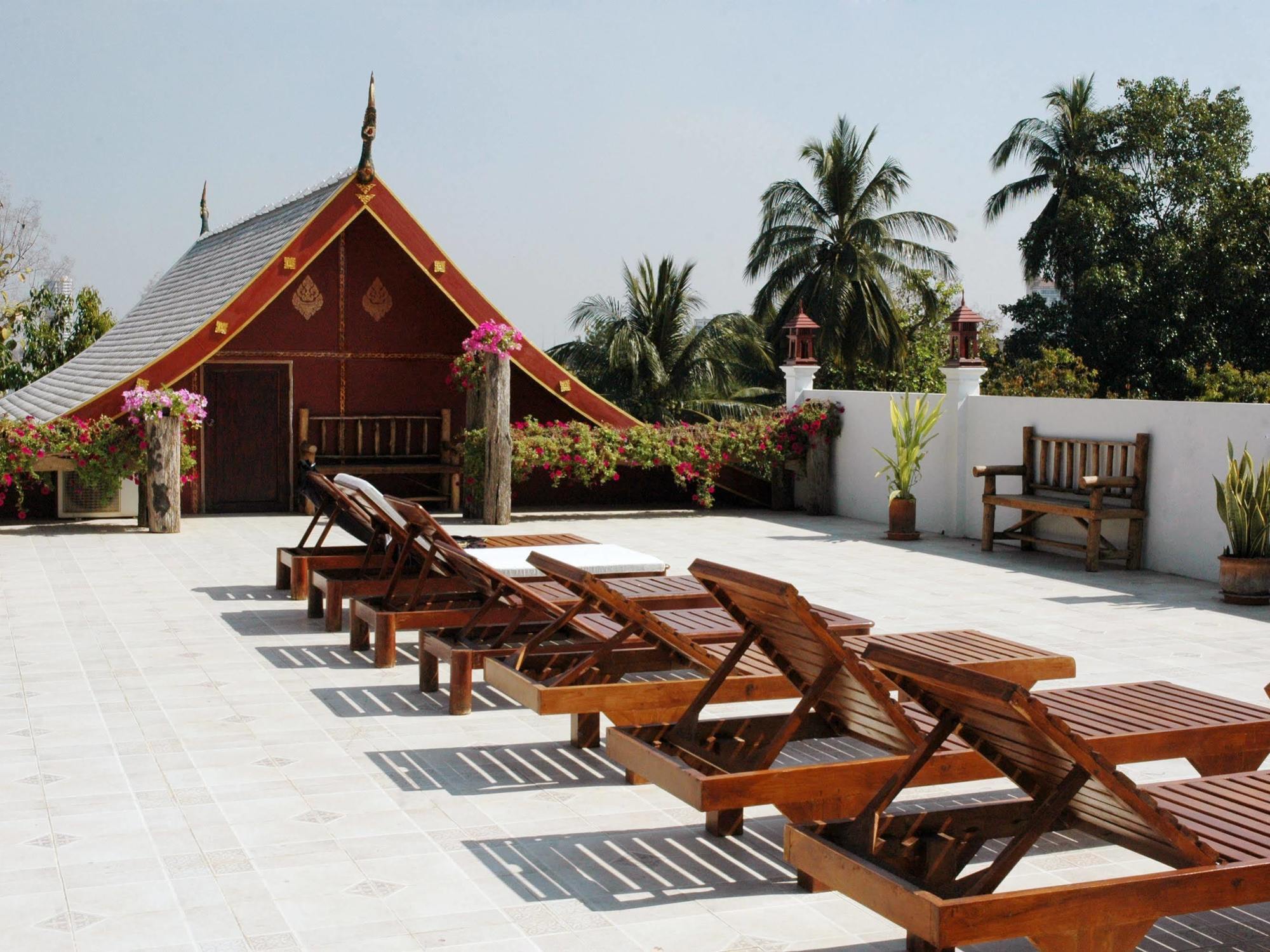 Sk House 2 Hotel Chiang Mai Buitenkant foto